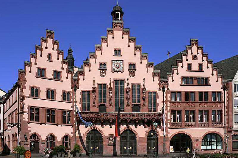 Як зробити фронтони двосхилим даху — пристрій і обшивка (фото, відео, схеми)