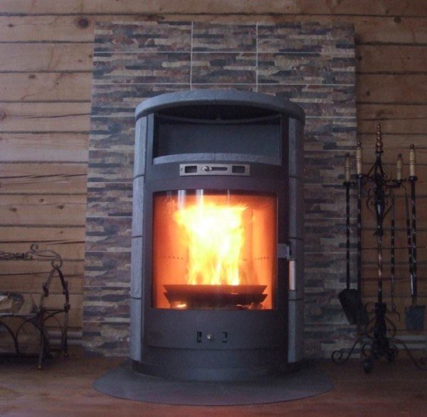 Установка каміна в деревяному будинку Установка каміна в деревяному будинку