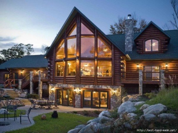 Дуже гарні деревяні будинки Дуже гарні деревяні будинки