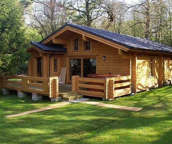 Сучасні одноповерхові будинки з бруса