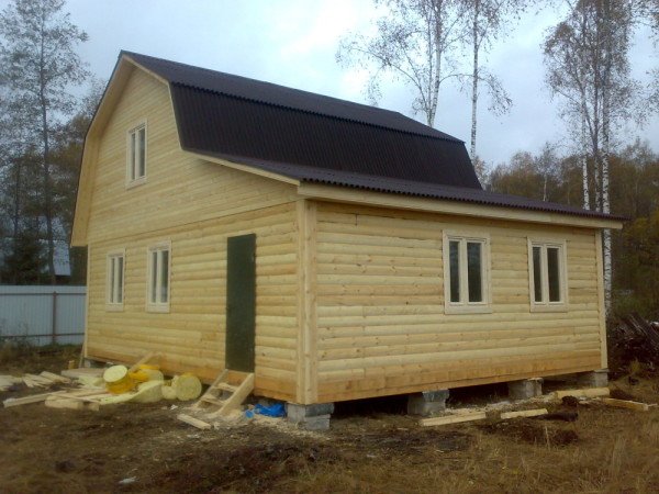 Вирішення питання: який будинок краще з бруса або каркасний