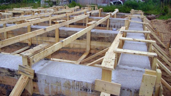 Як будується і експлуатується каркасна лазня: відгуки власників