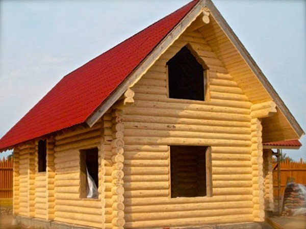 Зруб лазні з оциліндрованої колоди Зруб лазні з оциліндрованої колоди