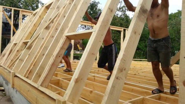 Правильна конструкція стін каркасного будинку