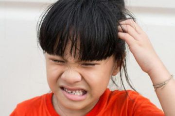 Що кажуть відгуки пацієнтів про спреї від вошей Нюда