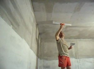 Як шпаклювати стелю під фарбування (з гіпсокартону, бетону)