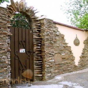 Як обробити і облицювати цегляний паркан: фото та відео Як обробити і облицювати цегляний паркан: фото та відео