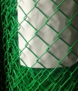 Установка паркану з сітки рабиці   секційний паркан своїми руками