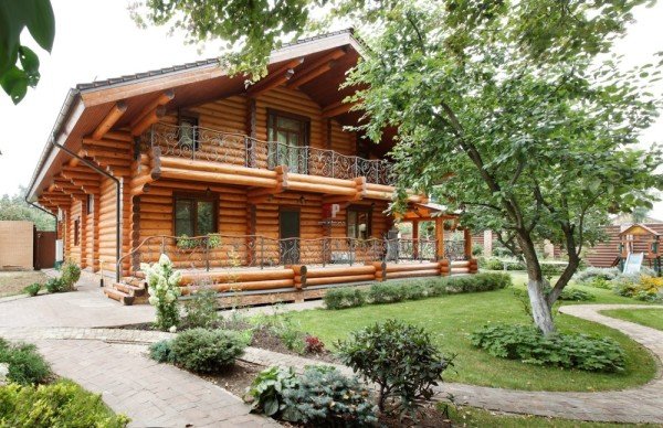 Дизайн інтерєру деревяного будинку