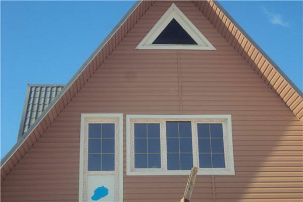 Як обшити фронтон сайдингом своїми руками — покрокове відео та фото