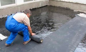 Як покрити дах гаража руберойдом: практичне керівництво