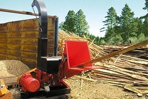 Дробарка для дерева: принцип дії та особливості використання, відеоогляд оригінального подрібнювача деревини