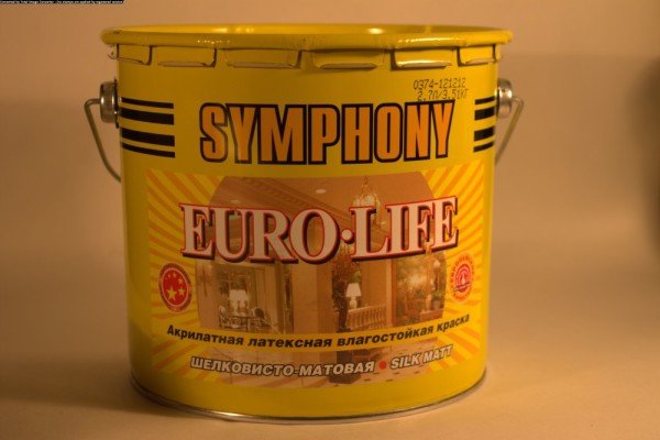 Типи фарб для дерева та їх особливості