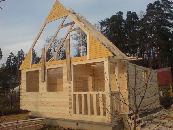 Чим відрізняється технологія будинки з бруса? Чим відрізняється технологія будинки з бруса?