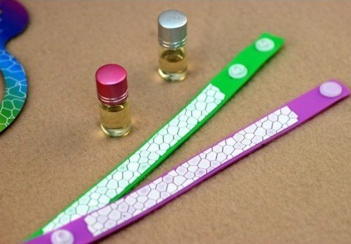 Браслет від комарів – огляд кращих виробів і правила эксплуатацииТоп популярних браслетів від комарів, їх переваги та особливості використання