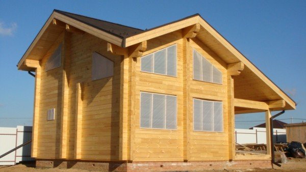 Від чого залежить термін служби будинку з бруса Від чого залежить термін служби будинку з бруса