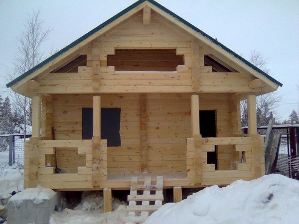 Німецький і скандинавський профільований брус: плюси і мінуси