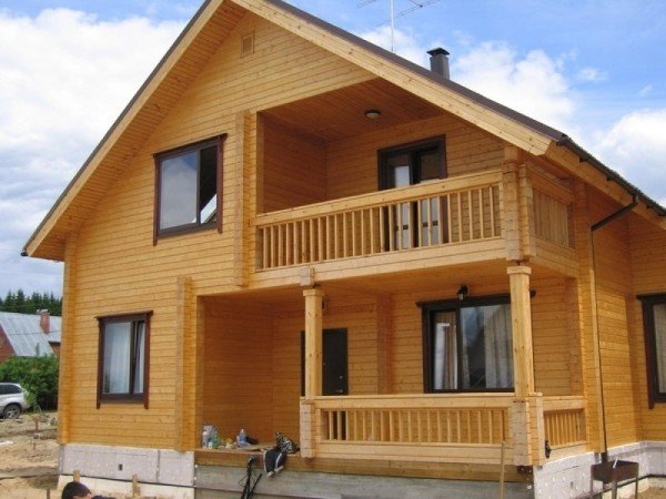 Від чого залежить термін служби будинку з бруса Від чого залежить термін служби будинку з бруса