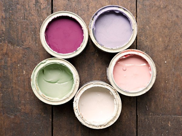 Типи фарб для дерева та їх особливості