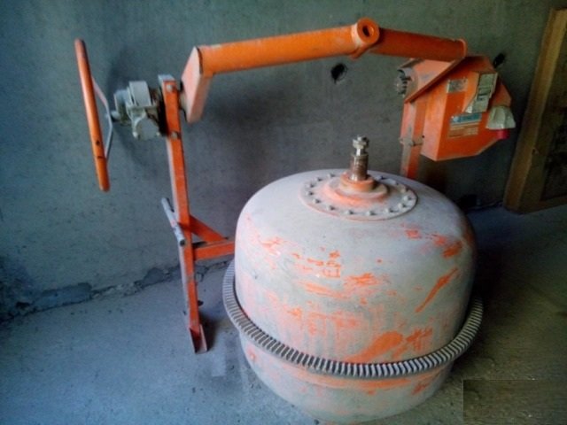 Технологія приготування якісного бетону в бетономішалці Технологія приготування якісного бетону в бетономішалці