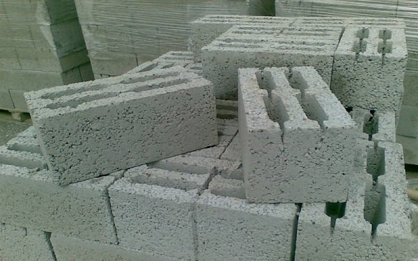 Переваги і недоліки керамзитоблоков