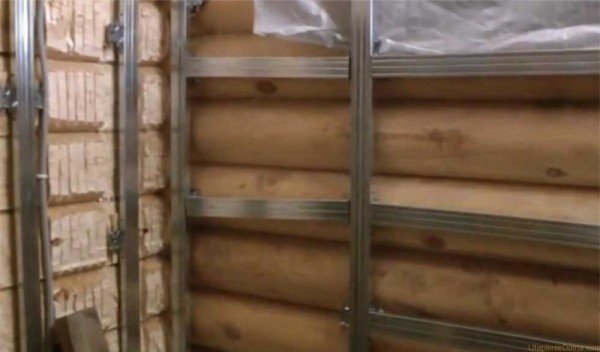 Правила утеплення брусового будинку зсередини