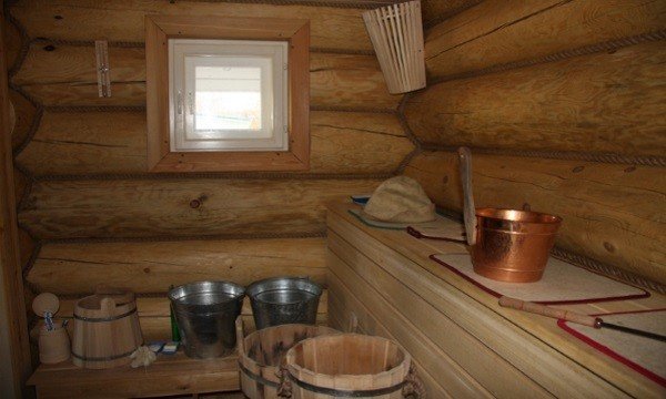 Будівництво лазні з колод