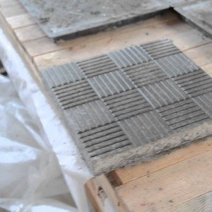 Як виробляти тротуарну плитку своїми руками