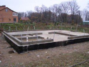 Що таке ростверк фундаменту, його будову та різновиди