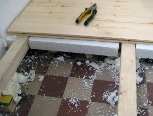 Як утеплити підлогу на балконі або лоджії своїми руками: покрокова інструкція