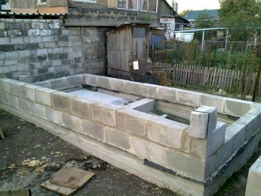 Як побудувати лазню з шлакоблоків? Як побудувати лазню з шлакоблоків?