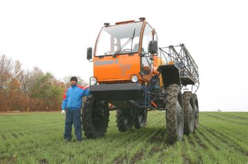Технічні характеристики і габарити самохідного обприскувача Туман 2