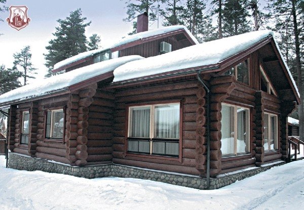Що таке будинок з рубленого колоди і технологія його зведення Що таке будинок з рубленого колоди і технологія його зведення