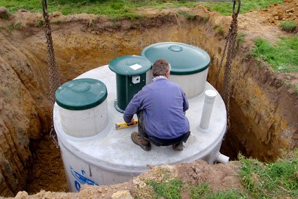 Як вибрати автономну каналізацію для приватного будинку