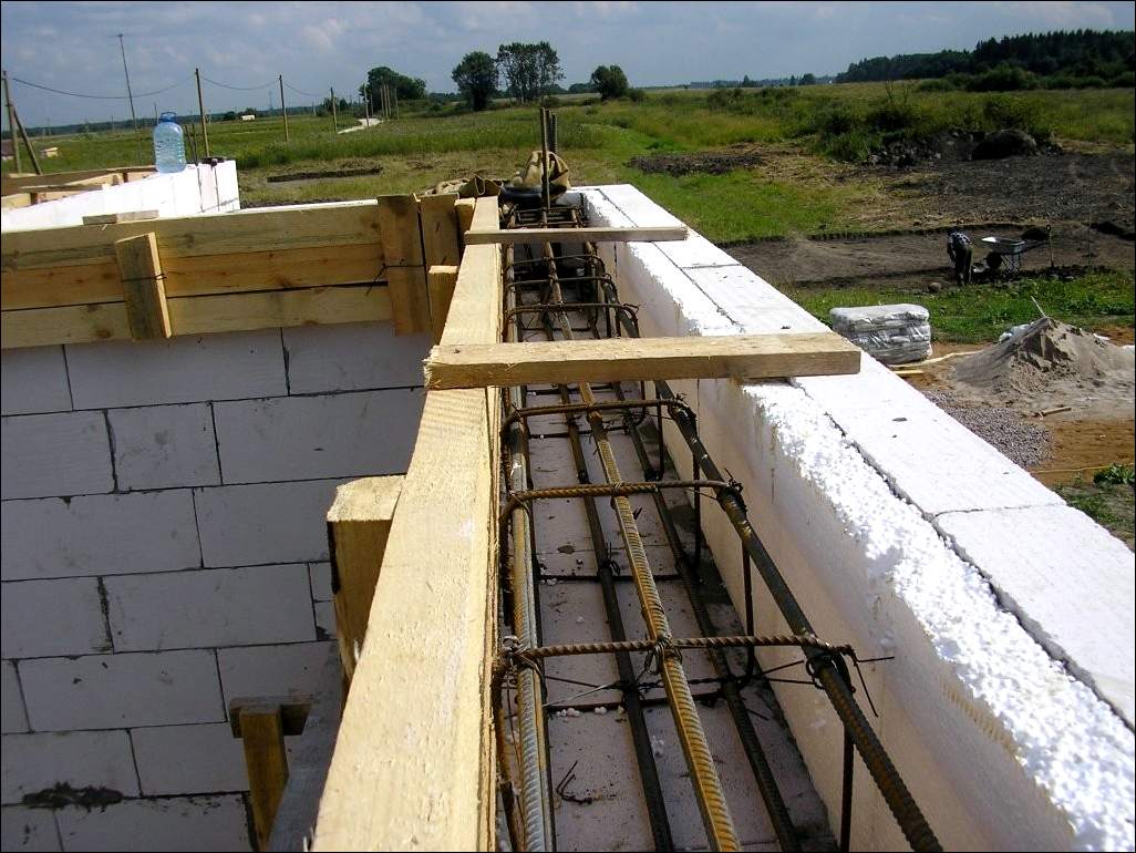 Армопояс на газобетоні   потрібен він і як зробити з цегли