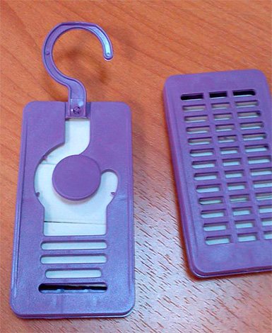 Як вивести моль з квартири – огляд сучасних і народних засобів