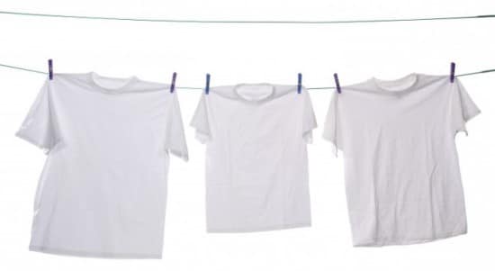 Виведення плям поту з одягу   ефективні методи