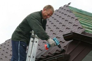 Як правильно покрити дах металочерепицею своїми руками   пристрій покрівлі