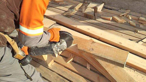 Як зробити шатровий дах своїми руками — покрокове відео (фото, схеми)