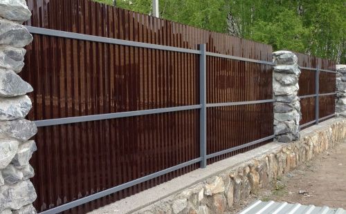 Профільований полікарбонат — розміри і технічні характеристики (фото, відео)