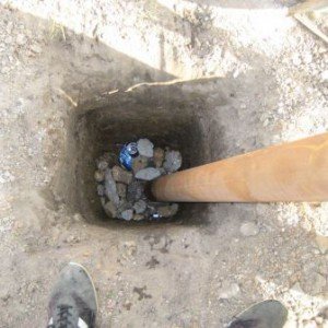 Як бетонувати стовпи для забору: особливості правильної заливки Як бетонувати стовпи для забору: особливості правильної заливки