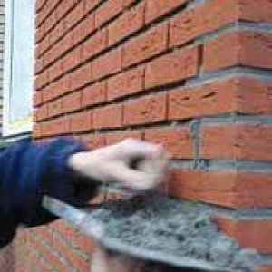 Як захистити цегельну кладку від руйнування   відео інструкція