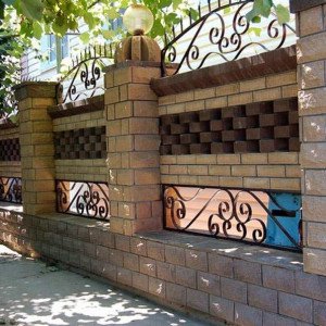 Рвана цегла: який купити, як викладати, фото і відео