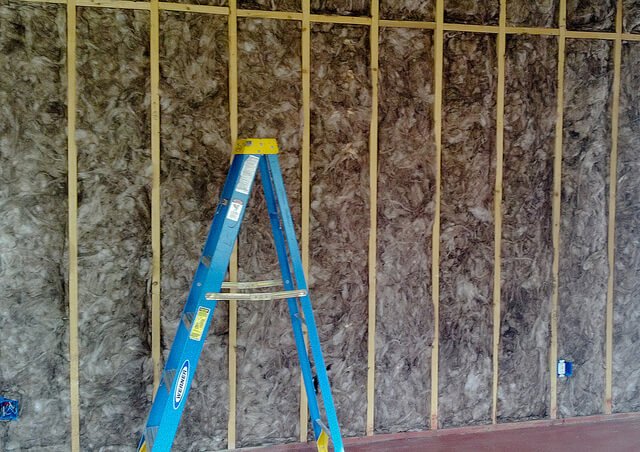 Утеплення каркасного будинку своїми руками