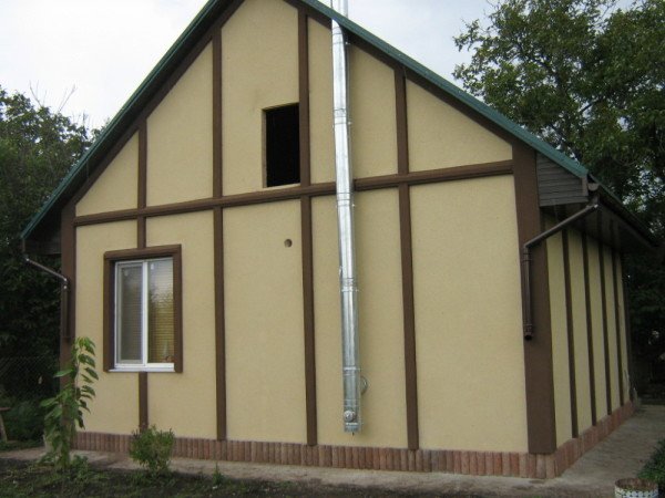 Чим можна обшити каркасний будинок зовні