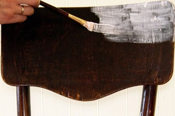 Декор стільця своїми руками: майстер клас по техніці декупаж, фото і відео