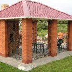 Фотографії альтанок з цегли: огляд, варіанти будівництва