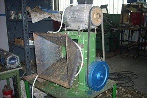 Покрокове керівництво по виготовленню подрібнювача гілок своїми руками і докладний відео внутрішнього устрою