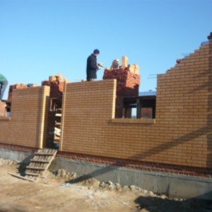 Як розрахувати вартість будинку з цегли та гаража? Як розрахувати вартість будинку з цегли та гаража?