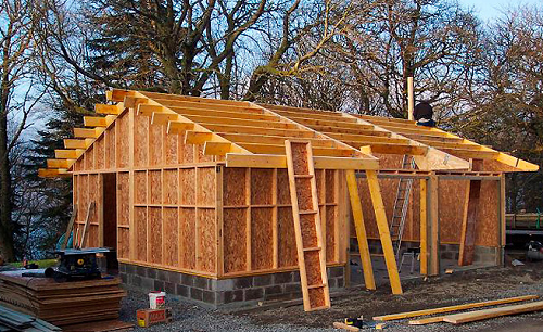 Як правильно побудувати гараж з дерева своїми руками